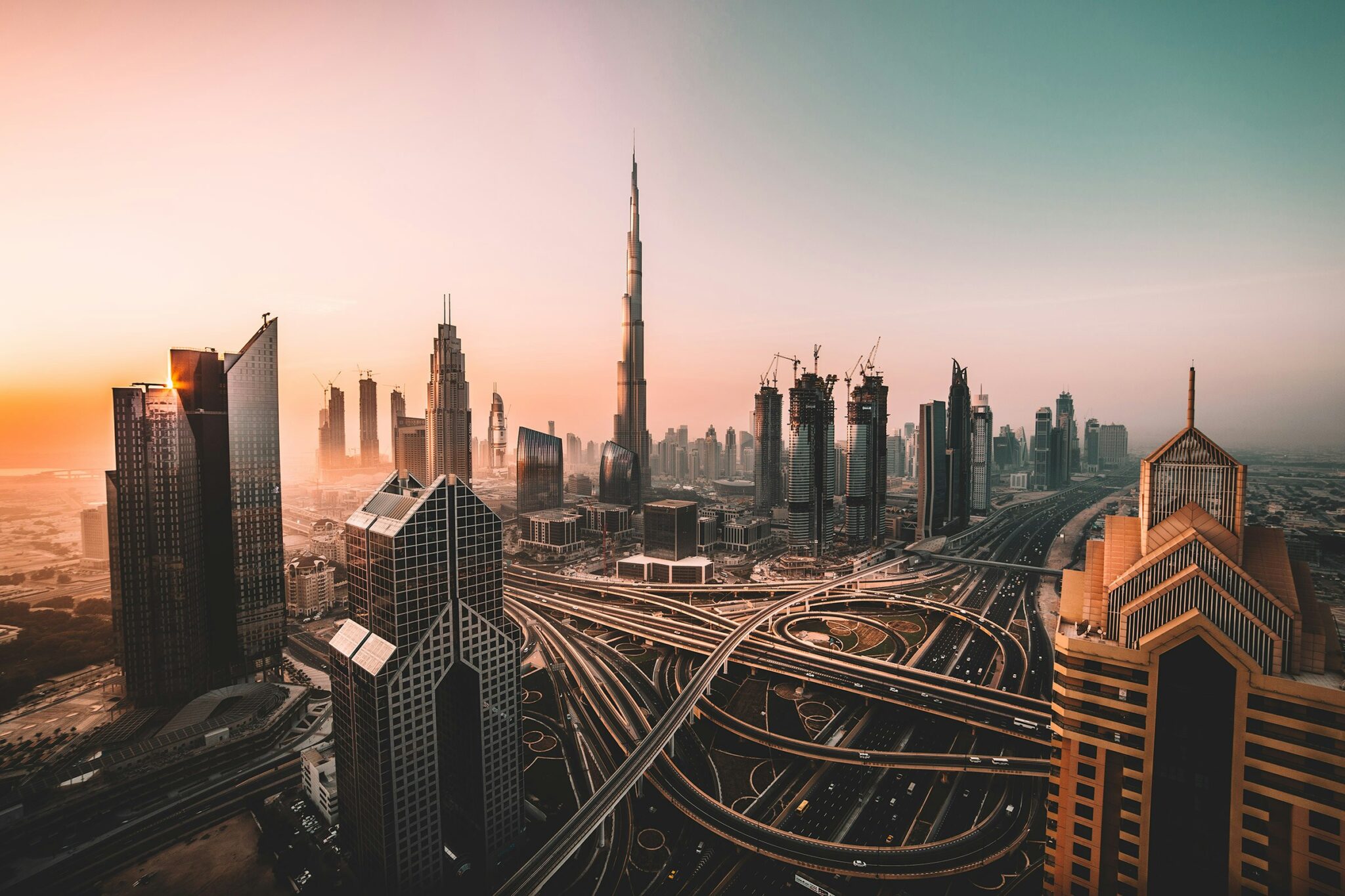 Describe A Tall Building You Like Or Dislike